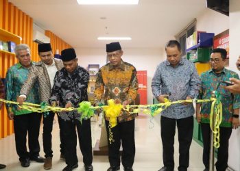 Haedar Nashir Resmikan “Muhammadiyah Corner” di Perpustakaan UMSU