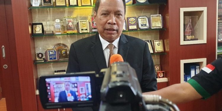 Dosen UMSU Terima Insentif Penulisan Karya Ilmiah