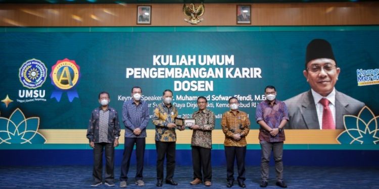 UMSU Gelar Kuliah Umum Pengembangan Karir Dosen