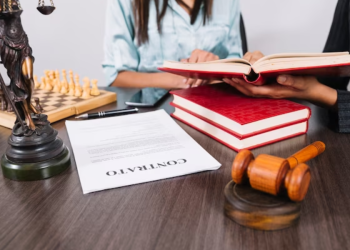 peran-mahkamah-konstitusi